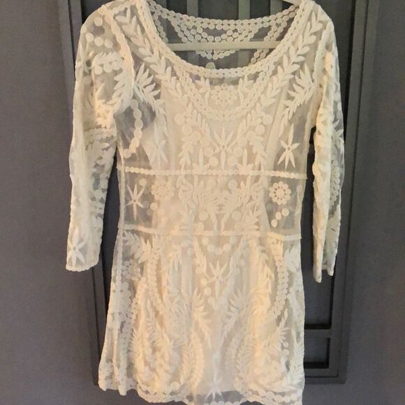 Express lace mini dress Cream size small - Picture 1 of 7